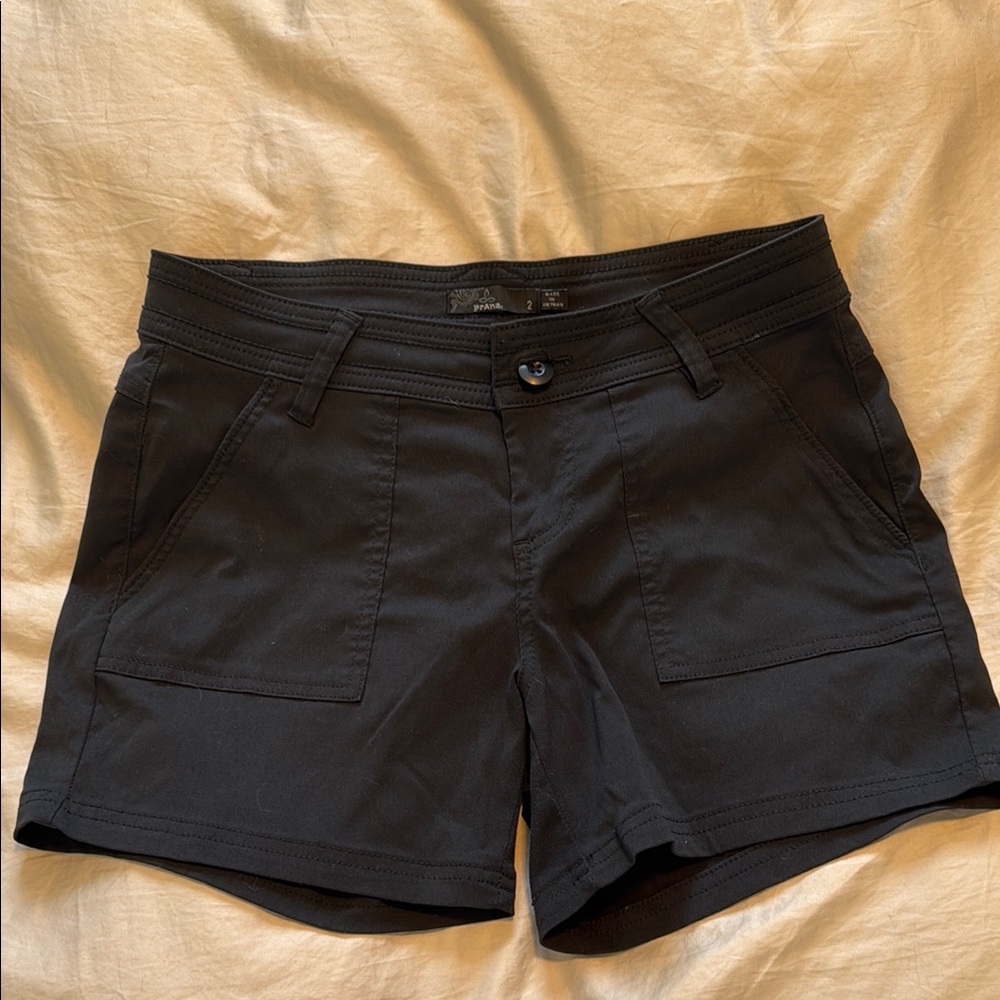 Prana Black Cargo Shorts with Structured Fabric